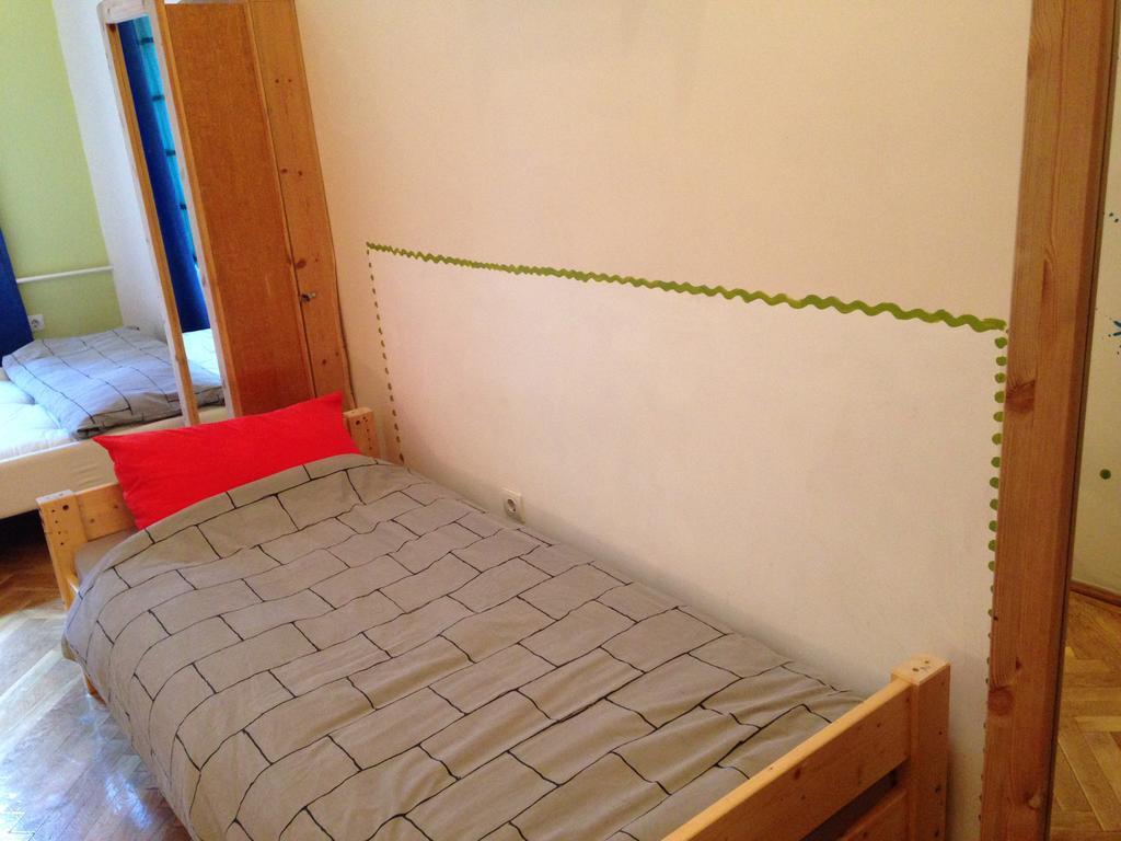 Yolo Hostel Budapesta Cameră foto