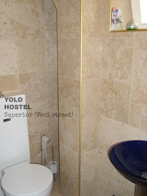 Yolo Hostel Budapesta Exterior foto