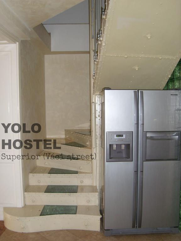 Yolo Hostel Budapesta Exterior foto