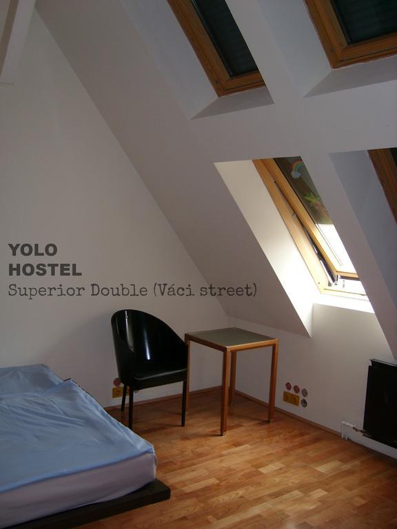 Yolo Hostel Budapesta Exterior foto