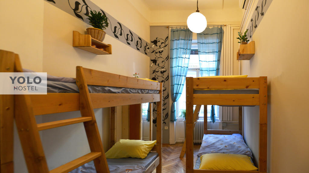 Yolo Hostel Budapesta Exterior foto